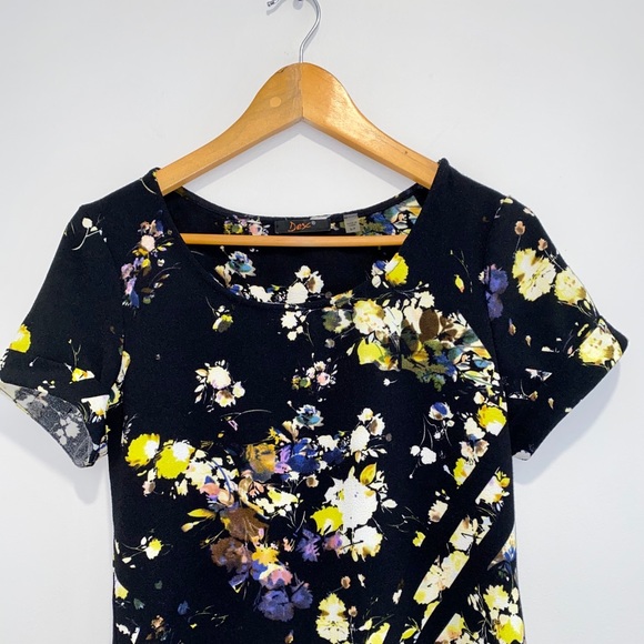 Dex Black short sleeve dress size small - Picture 2 of 8